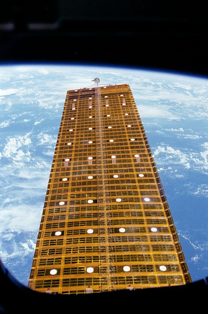 شاتل فضایی دیسکاوری از اولین مأموریت خود بازگشت 1 دیسکاوری