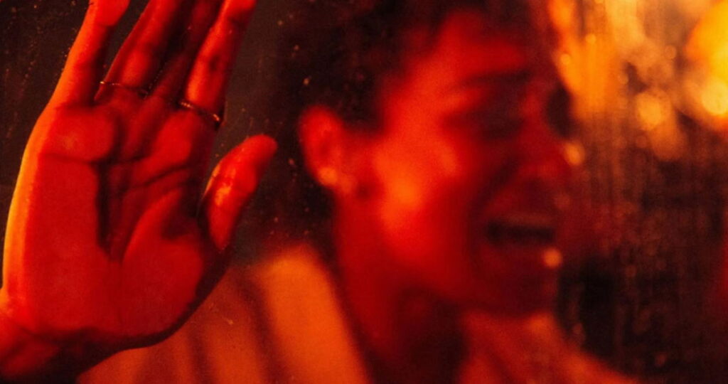 نقد فیلم Talk to Me 12 نقد فیلم Talk to Me