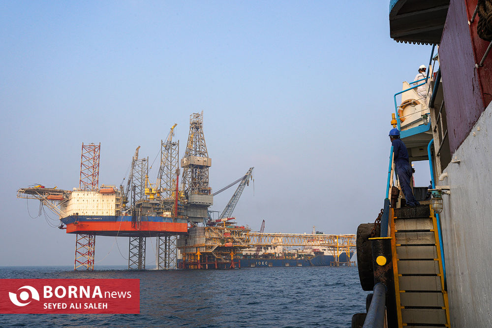 موفقیت سیاسی اقتصادی ایران با توسعه پیچیده ترین فاز مشترک گازی پارس جنوبی ۳ سال زودتر از موعد مقرر 1 میدان گازی میدان نفتی فاز11 پارس جنوبی میدان پارس جنوبی