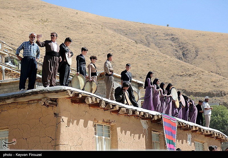 اجتماع بزرگ دف نوازان در کردستان