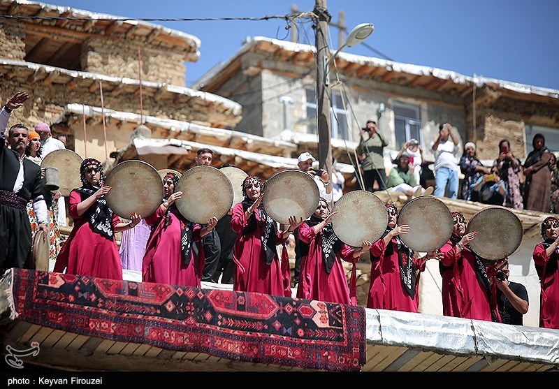 اجتماع بزرگ دف نوازان در کردستان