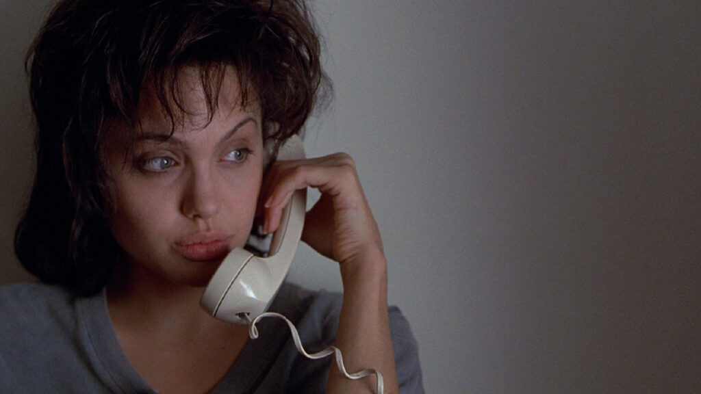 16 فیلم تکان دهنده و ترسناک در مورد مواد مخدر