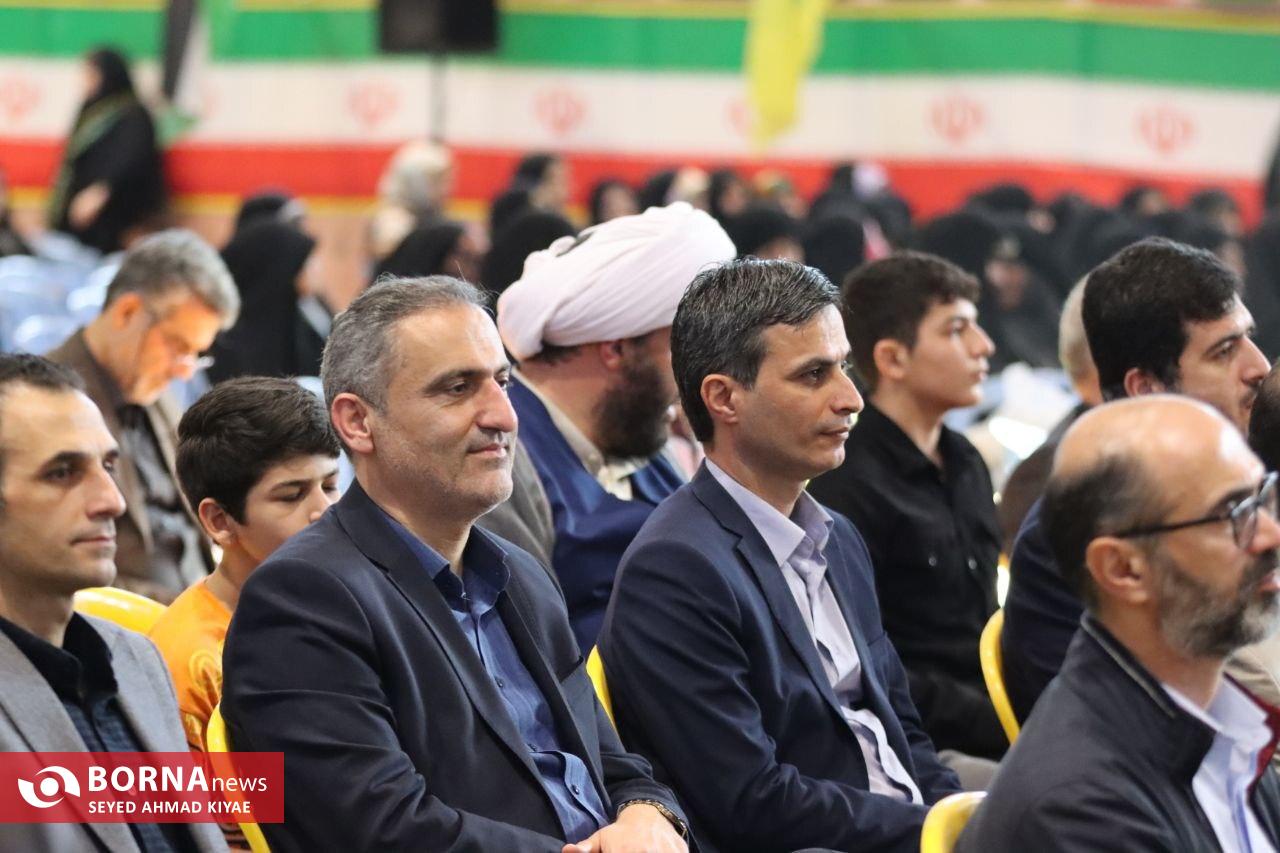 برگزاری یادواره ۶۵۰ شهید والامقام شهرستان لاهیجان برگزاری یادواره ۶۵۰ شهید والامقام شهرستان لاهیجان