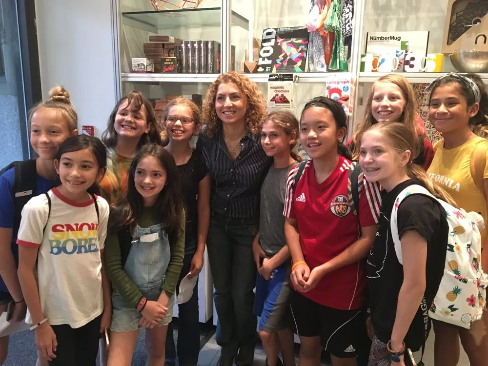 بیوگرافی انوشه انصاری | اولین زن فضانورد ایرانی + افتخارات 7 انوشه انصاری