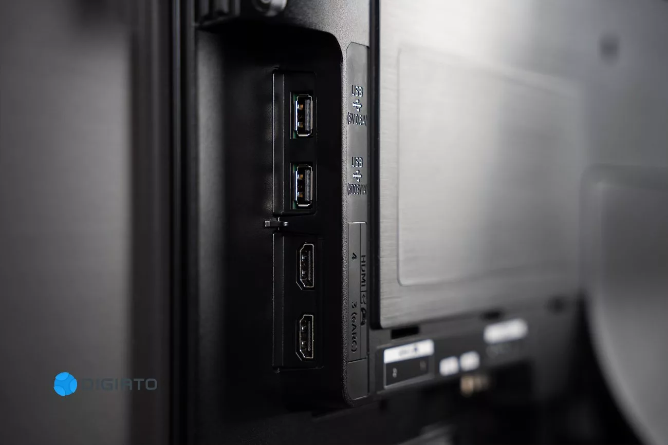 بازدید تلویزیون اولد سامسونگ S95B؛ قابی از کیفیت 4 بررسی تلویزیون اولد سامسونگ S95B