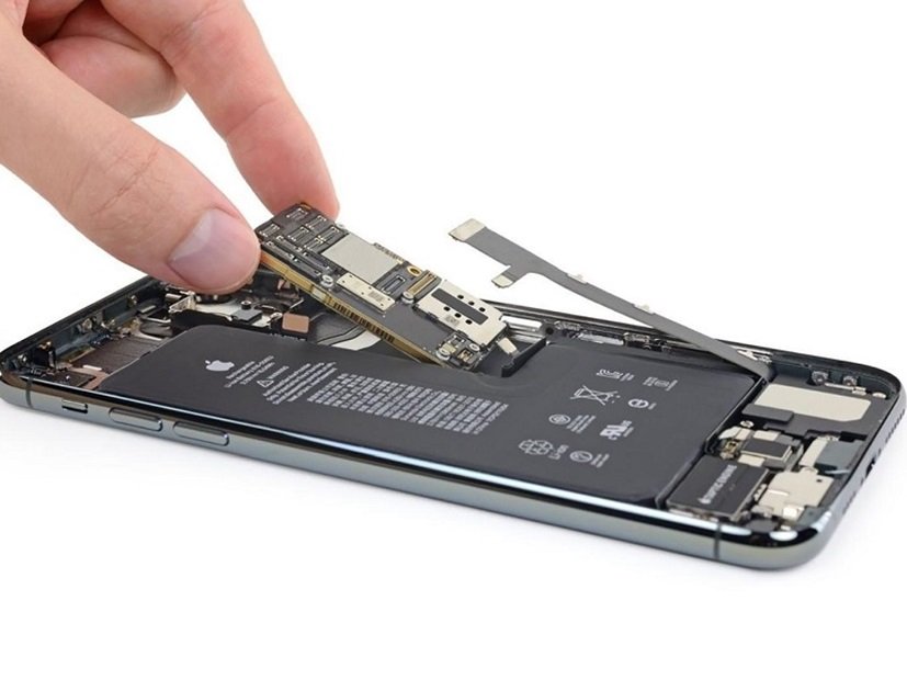 خرید انواع باتری آیفون 1 1708345654 34 خرید انواع باتری آیفون