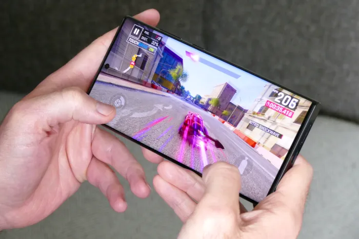 بهترین گوشی گیمینگ | زمستان ۱۴۰۲ 4 گوشی گیمینگ سامسونگ مدل Galaxy S22 Ultra