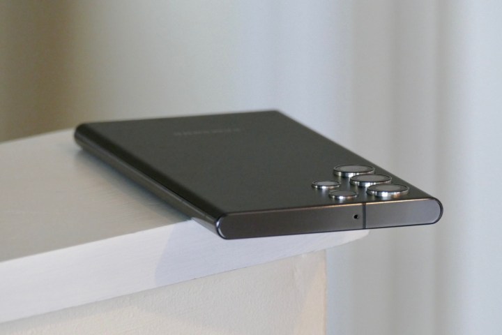 بهترین گوشی گیمینگ | زمستان ۱۴۰۲ 46 گوشی گیمینگ سامسونگ مدل Galaxy S22 Ultra