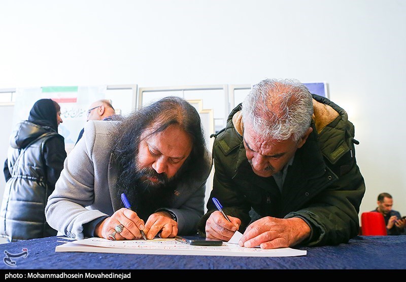 وجود هنرمندان پای صندوق رای به روایت عکس 17 تالار وحدت , تخلفات انتخاباتی ,