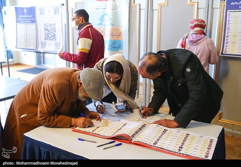 وجود هنرمندان پای صندوق رای به روایت عکس 3 تالار وحدت , تخلفات انتخاباتی ,