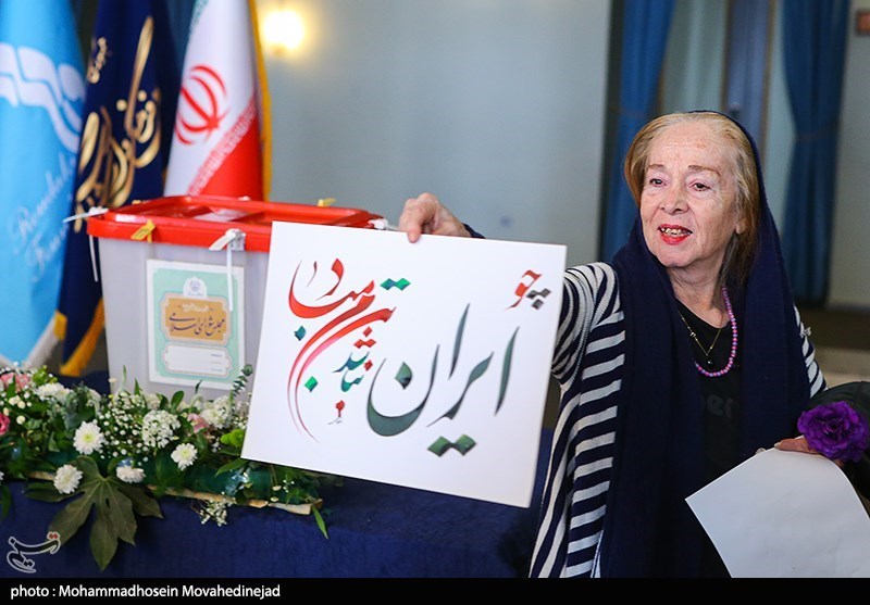 وجود هنرمندان پای صندوق رای به روایت عکس 13 تالار وحدت , تخلفات انتخاباتی ,