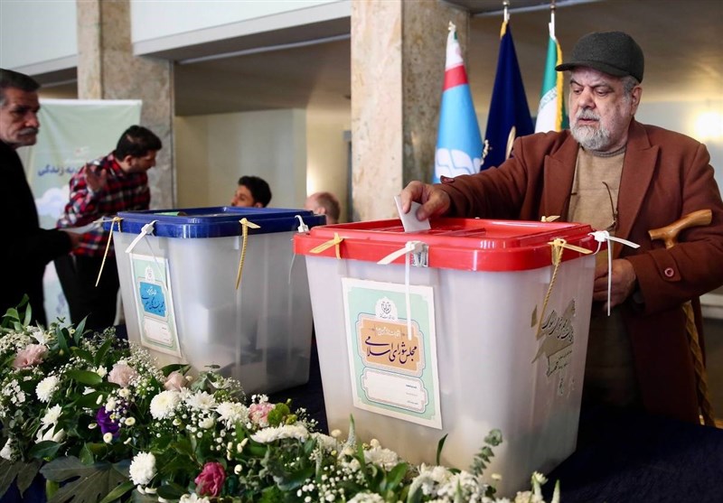 وجود هنرمندان پای صندوق رای به روایت عکس 25 تالار وحدت , تخلفات انتخاباتی ,