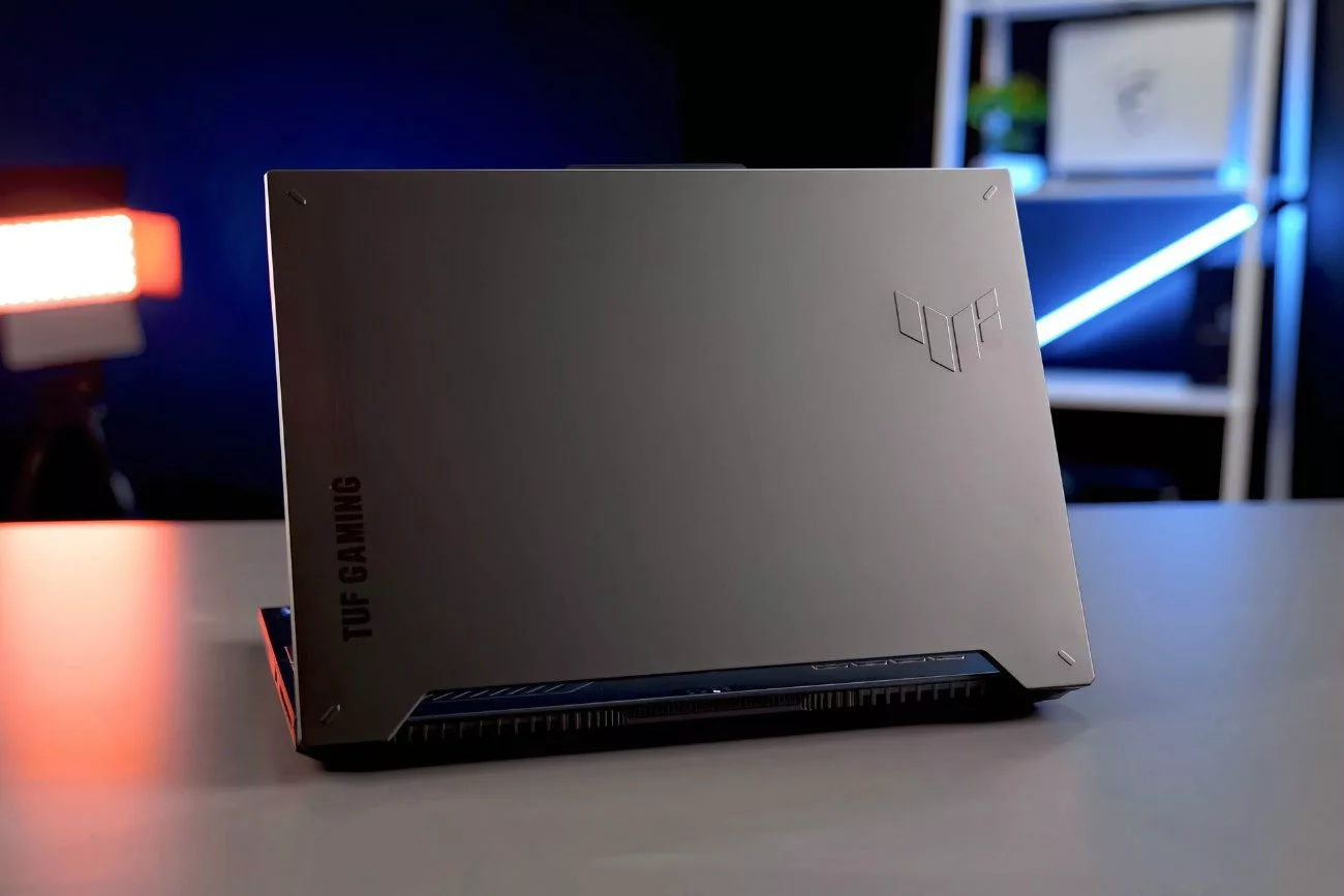 راهنمای خرید بهترین لپ تاپ از ۱۵ تا ۱۲۰ میلیون تومان_غروب شهر 21 1711159892 122 راهنمای خرید بهترین لپ تاپ از ۱۵ تا ۱۲۰ میلیون.webp