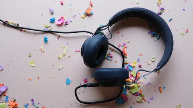 ۱۰ مدل از بهترین هدفون گیمینگ تا ۲ میلیون_غروب شهر 70 هدست گیمینگ