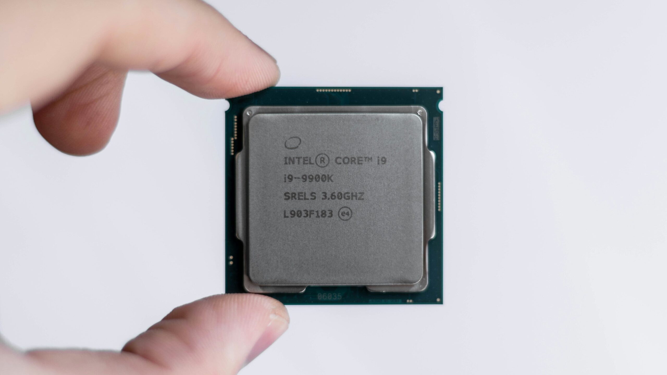 منظور از Tray در انتهای نام پردازنده چیست؟_غروب شهر 4 پردازنده Tray اینتل