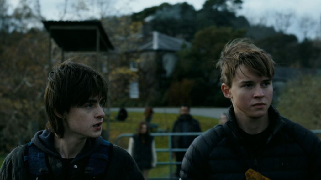 نقد فیلم Arcadian | نیکلاس کیج در روبه رو هیولاها_غروب شهر 4 نقد فیلم Arcadian | نیکلاس کیج در مقابل هیولاها