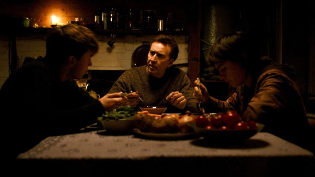 نقد فیلم Arcadian | نیکلاس کیج در روبه رو هیولاها_غروب شهر 6 نقد فیلم Arcadian | نیکلاس کیج در مقابل هیولاها