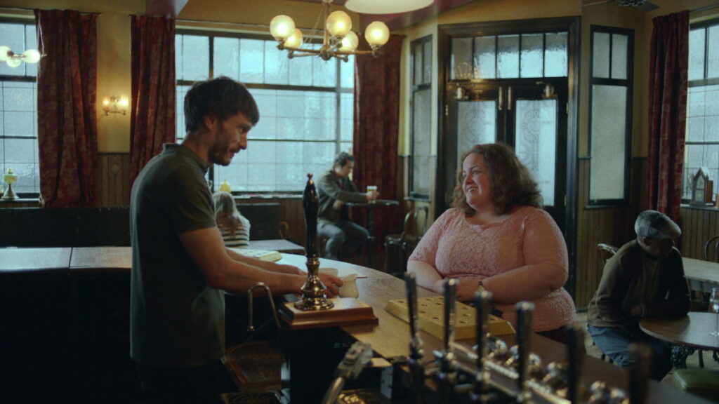 چرا باید به سریال Baby Reindeer (بچه گوزن) دقت کرد؟_غروب شهر 4 چرا باید به سریال Baby Reindeer (بچه گوزن) توجه کرد؟