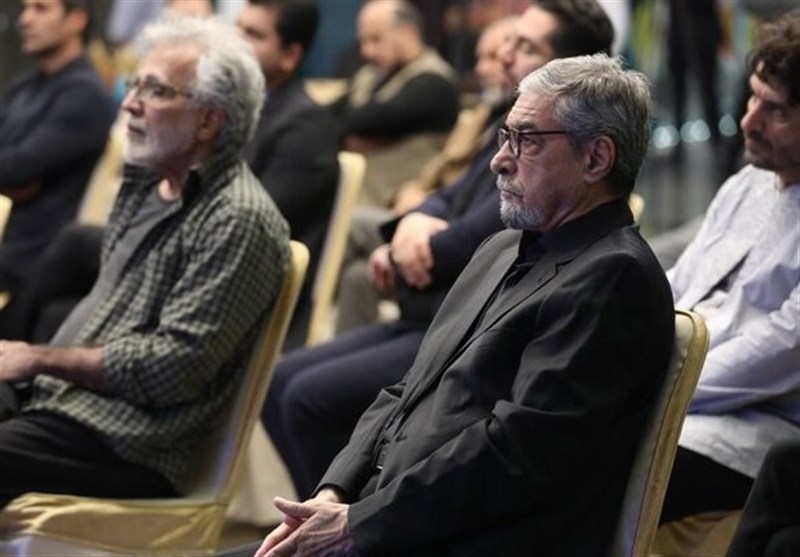 وجود هنرمندان در مراسم شهید رئیسی + عکس_غروب شهر 1 هنرمندان , حادثه بالگرد رئیس جمهور , شهید ,