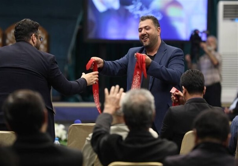 وجود هنرمندان در مراسم شهید رئیسی + عکس_غروب شهر 15 هنرمندان , حادثه بالگرد رئیس جمهور , شهید ,