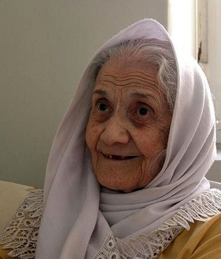 بیوگرافی آلنوش طریان؛ زندگینامه مادر اختر فیزیک ایران_غروب شهر 3 آلنوش طریان