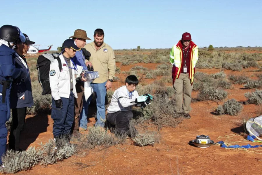 برگشت کپسول هایابوسا به زمین_غروب شهر 1 هایابوسا