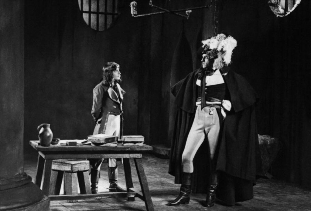 بهترین فیلم های جنگی با نوشته جنگ های ناپلئونی_غروب شهر 9 بهترین فیلم های جنگی با موضوع جنگ های ناپلئونی