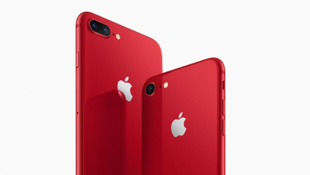 نگاهی به سیر تکامل آیفون اپل از سال 2007 تا 2024_غروب شهر 12 تکامل آیفون