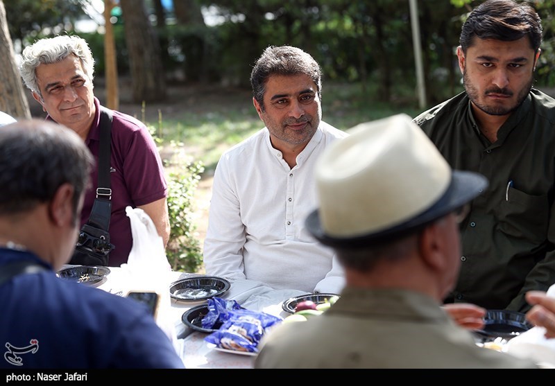 در پشت صحنه «چرخ گردون2»/از شوخی لولایی تا ماجرای «خندوانه»_غروب شهر 8 سریال , صدا و سیما ,