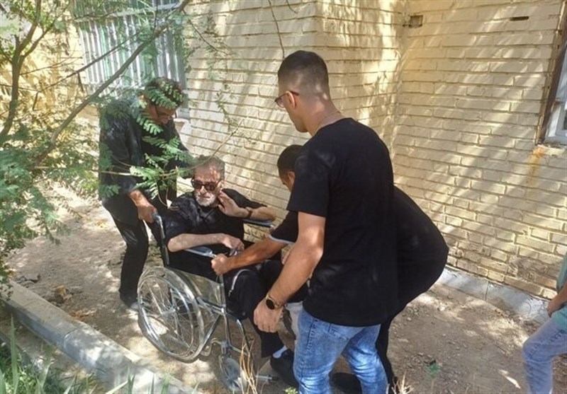 وجود خاص ابوالفضل پورعرب در خاکسپاری صدرالدین حجازی + عکس_غروب شهر 1 صدا و سیما , سینما , عکس , تلویزیون ,