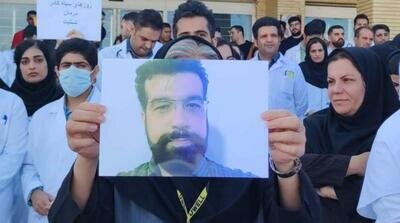 خشونت علیه کادر درمان؛ بیماران همیشه مقصرند؟ + فیلم - غروب شهر 2 خشونت علیه کادر درمان؛ بیماران همیشه مقصرند؟ + فیلم