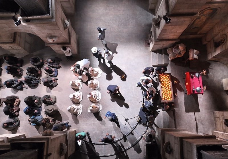 فرهاد اصلانی و امیررضا دلاوری در پشت صحنه «سلمان فارسی»_غروب شهر 4 سریال , تلویزیون , فرهاد اصلانی ,