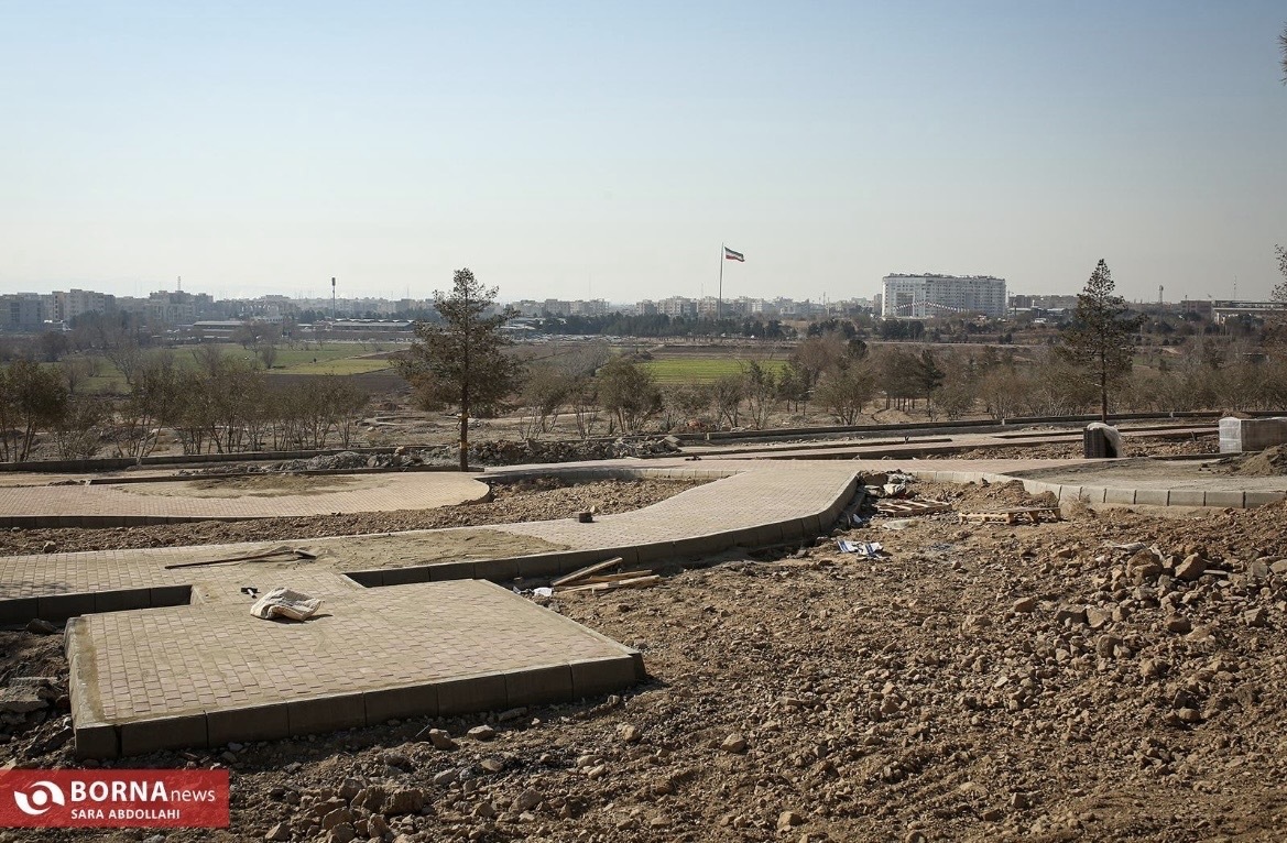 مهر تأیید ناظر میراث فرهنگی بر یک تخلف آشکار/ پروژه گردشگری «بام ری» ادامه دارد مهر تأیید ناظر میراث فرهنگی بر یک تخلف آشکار/ پروژه گردشگری «بام ری» ادامه دارد