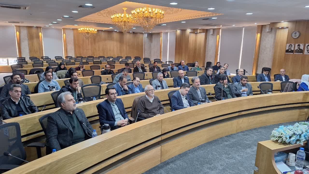 خدمات کارآفرینان در ایجاد اشتغال برای کارگران در شرایط کنونی قابل تقدیر است خدمات کارآفرینان در ایجاد اشتغال برای کارگران در شرایط کنونی قابل تقدیر است