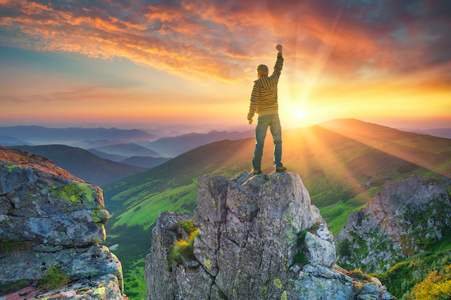 زندگی در لحظه حال چگونه ممکن است و چه اثری در زندگی ما دارد | پرورش افکار